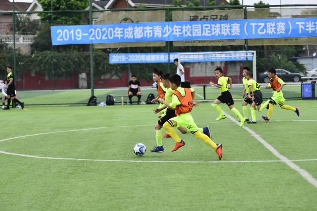 曼联主帅卡里克面临下课压力，新教练人选浮现