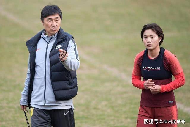 海港绝杀时刻再创传奇，亚冠首胜打破不胜魔咒